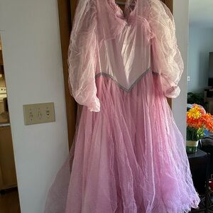 Galinda!!! Halloween costume!